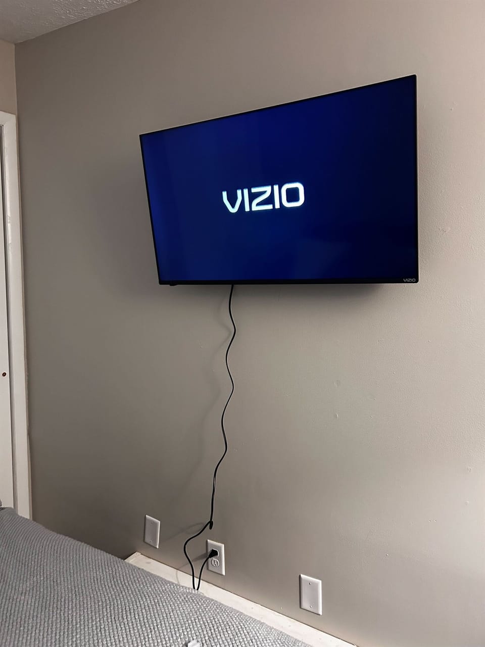 Smart Tv in bedroom