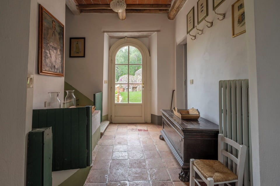 Autumn, Room Detail, Spring, Summer