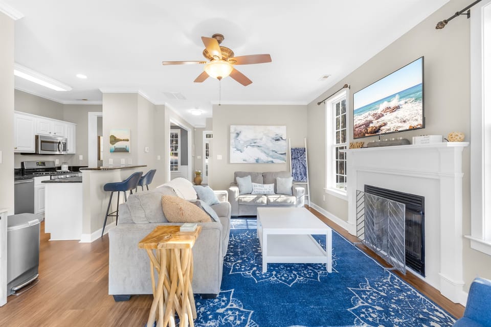 The open layout space brings everyone closer.
