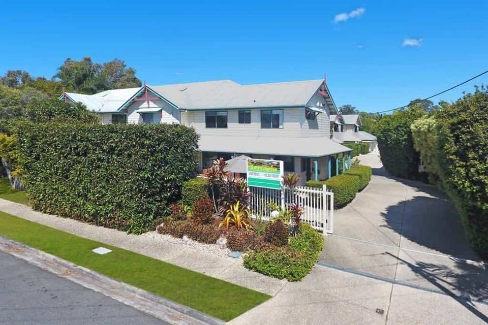 Terrapin-Apartments-Property-Facilities-Entry-1200x800