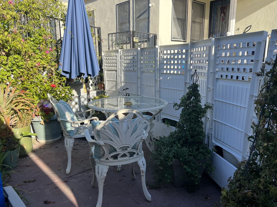 Outdoor dining