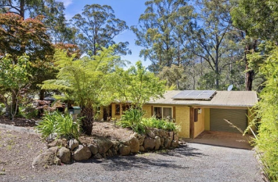 Front garden at Nature's Haven