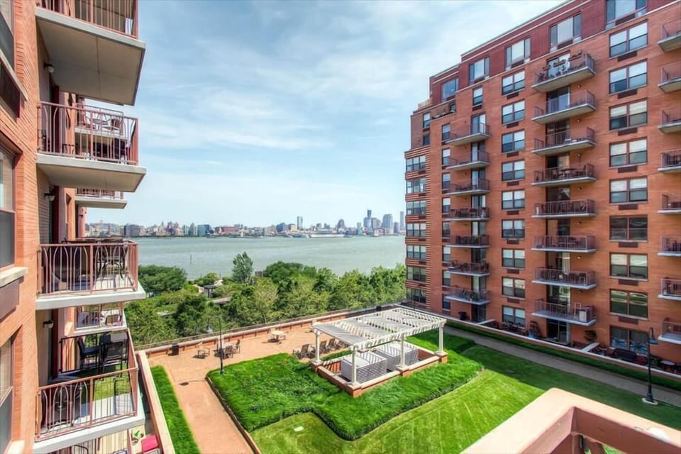 Hoboken 1 Bedroom Building Exterior