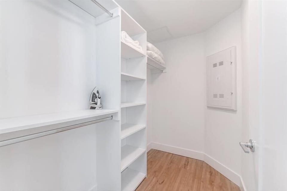 Miami 2 Bedroom Bedroom 1 Closet