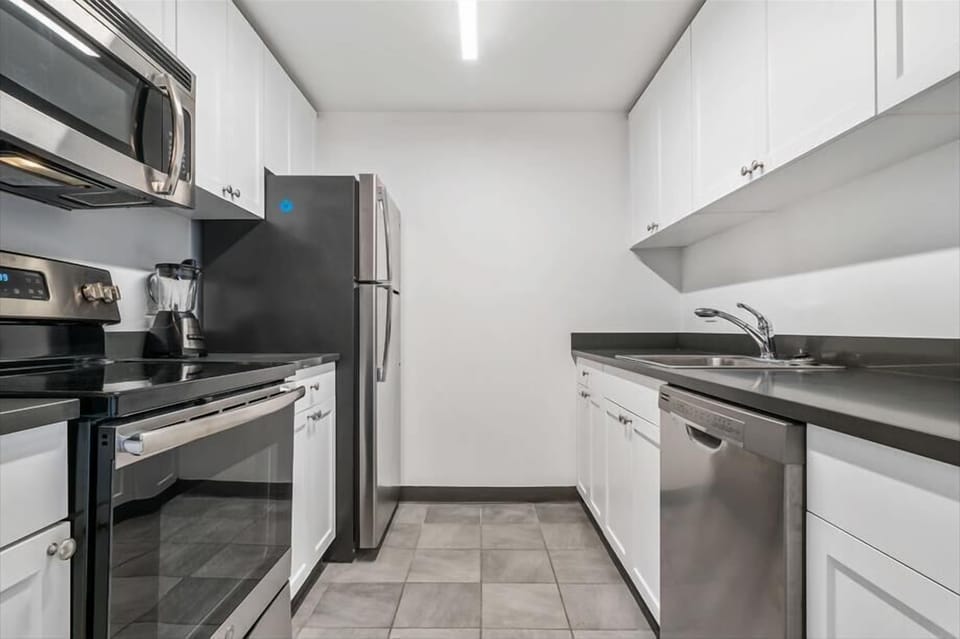Hoboken 2 Bedroom Kitchen