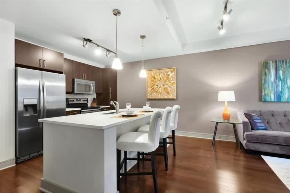 Seaport/South Boston Boston 1 Bedroom Kitchen