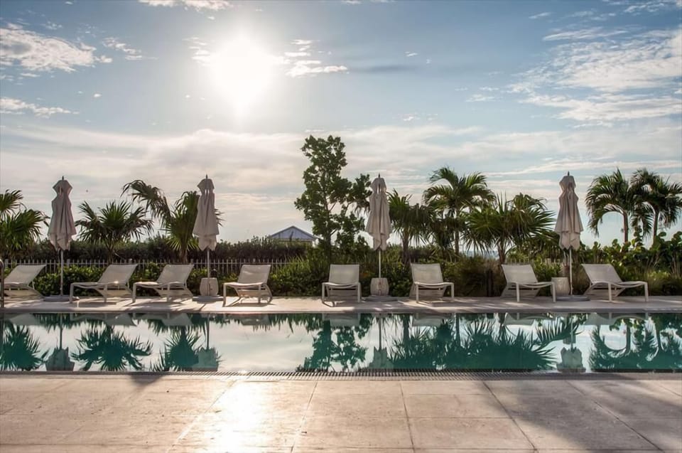 Miami Miami Beach 1 Deluxe Partial Ocean Vi Pool