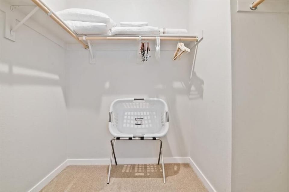 North Peninsula Menlo Park 1 Bedroom Bedroom 3