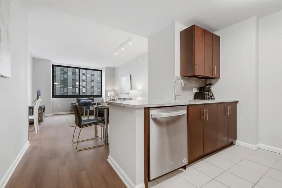 Jersey City 1 Bedroom Kitchen