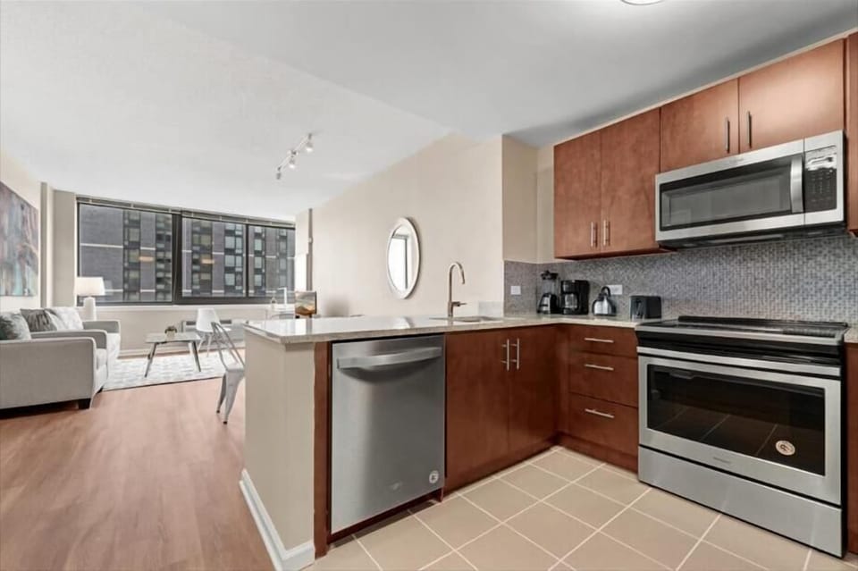 Jersey City 1 Bedroom Kitchen