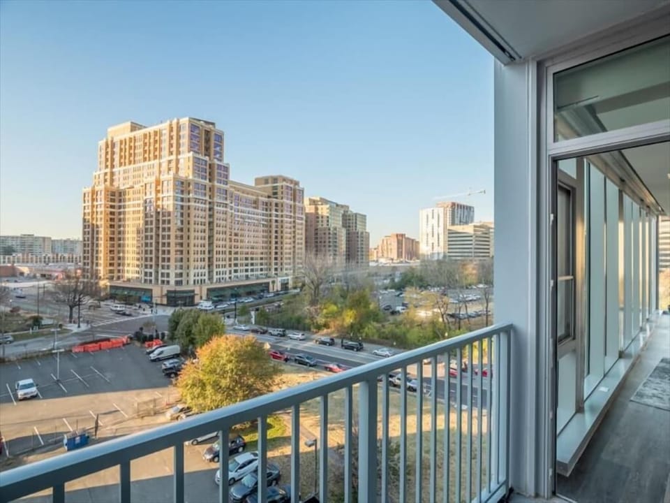 South Arlington Arlington 2 Bedroom with Balcony Misc.
