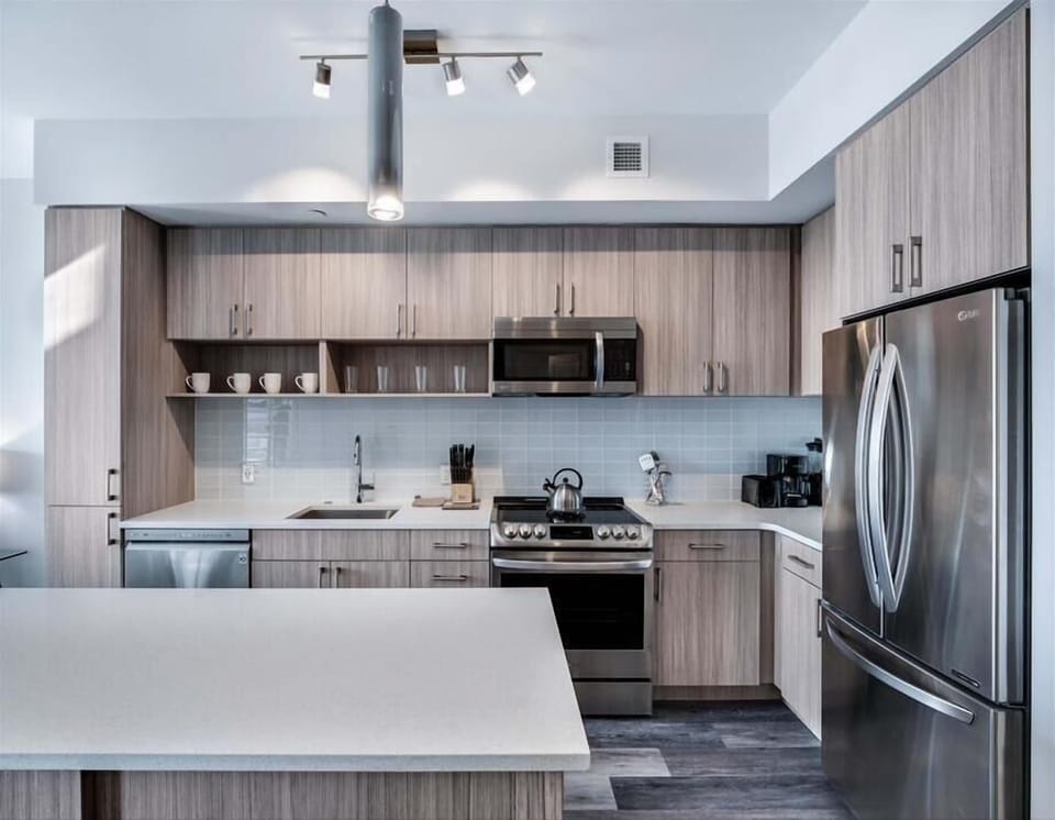 South Arlington Arlington 1 Bedroom with Balcony Kitchen