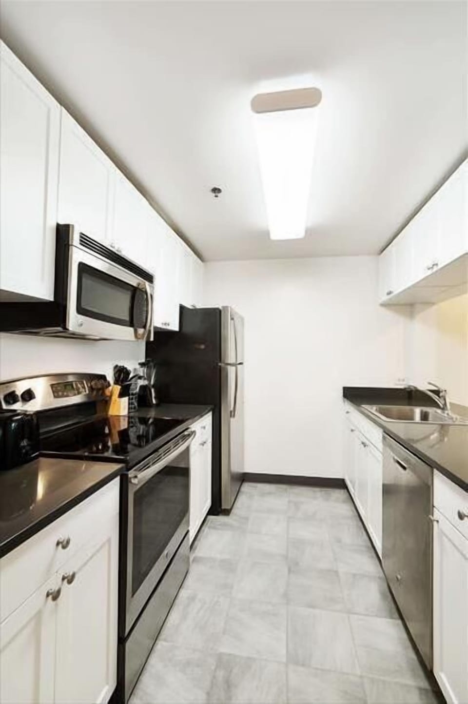 Hoboken 1 Bedroom Kitchen