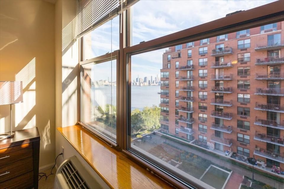 Hoboken 1 Bedroom Misc.