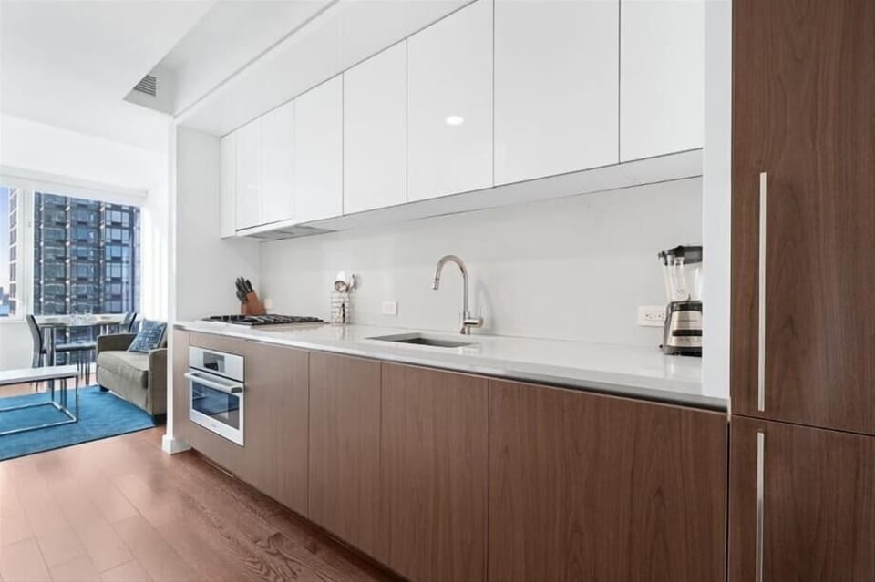 Midtown West New York Studio Kitchen