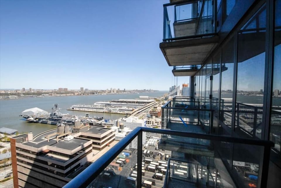Midtown West New York 1 Bedroom View