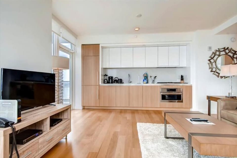 Midtown West New York 1 Bedroom Kitchen