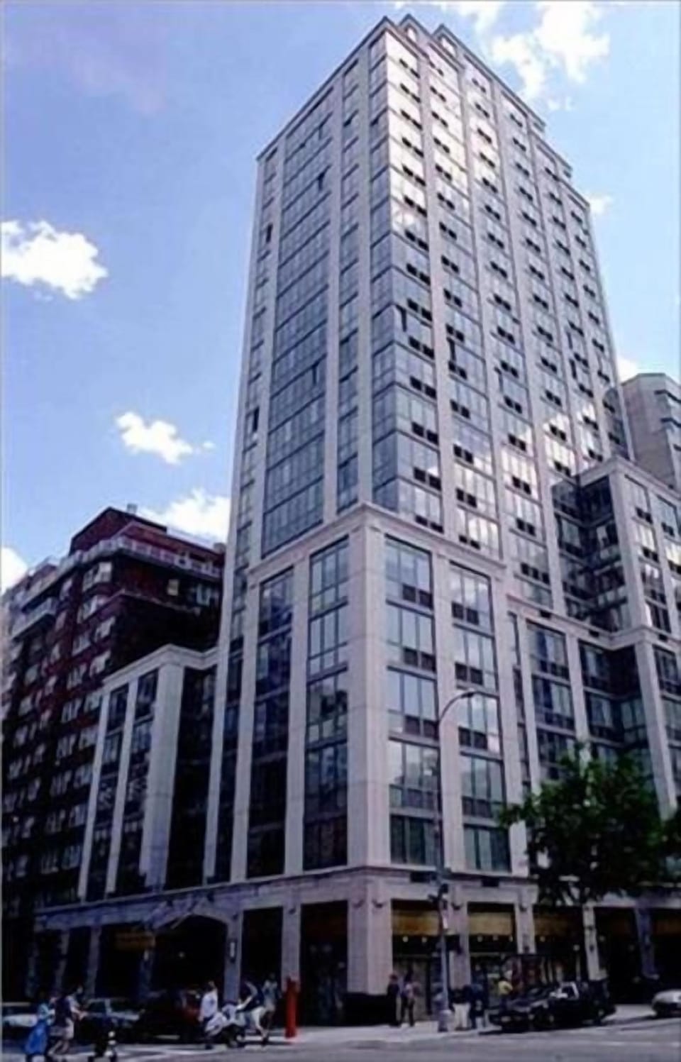 Upper East Side New York 1 Bedroom Building Exterior