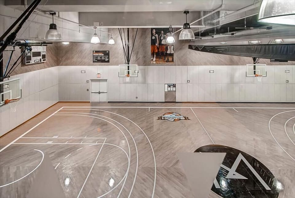 Midtown West New York 2 Bedroom Deluxe Fitness Center