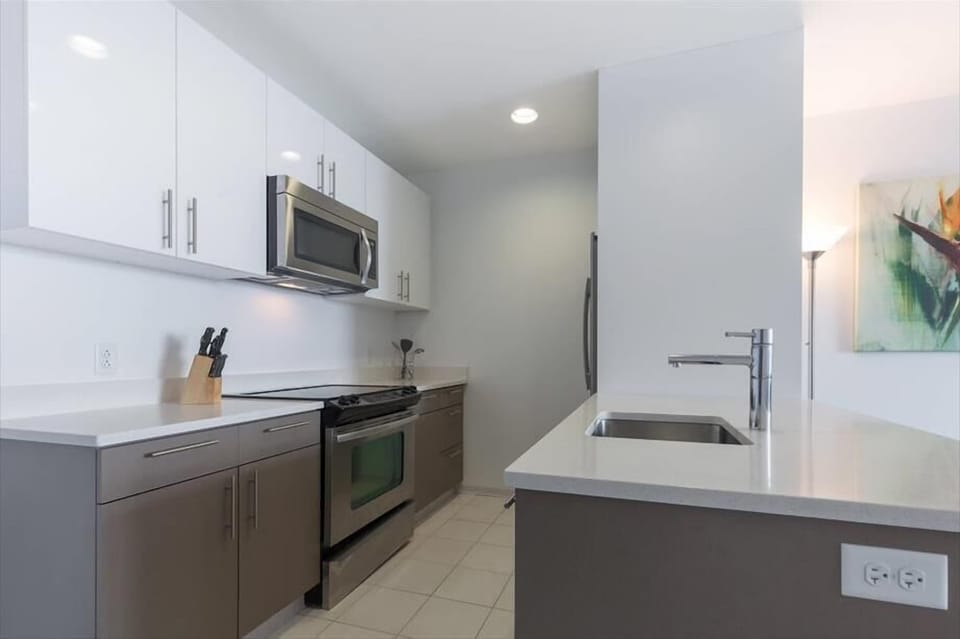 Cambridge 1 Bedroom Kitchen