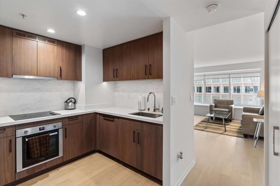 Financial District San Francisco 1 Bedroom Kitchen