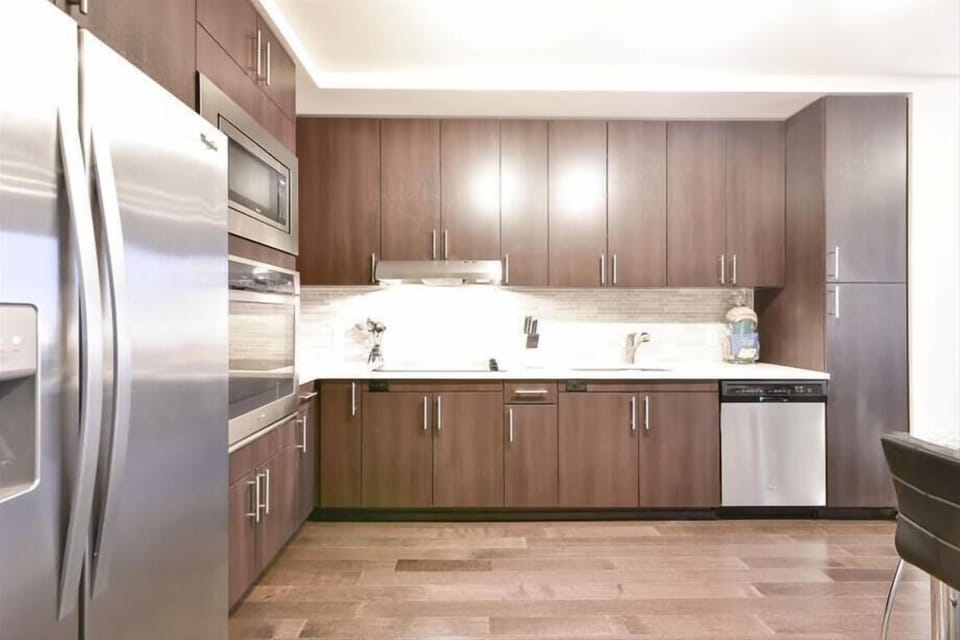 Seaport/South Boston Boston 1 Bedroom Kitchen