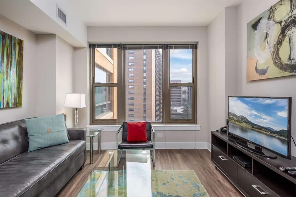 South Arlington Arlington 1 Bedroom Living Room