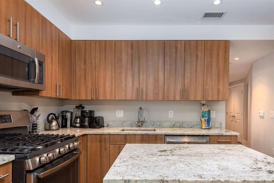 South Arlington Arlington 2 Bedroom Kitchen