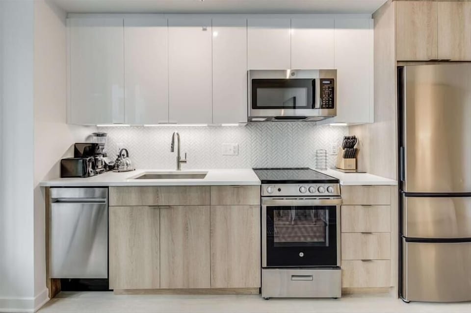 Noma Washington 1 Bedroom Kitchen