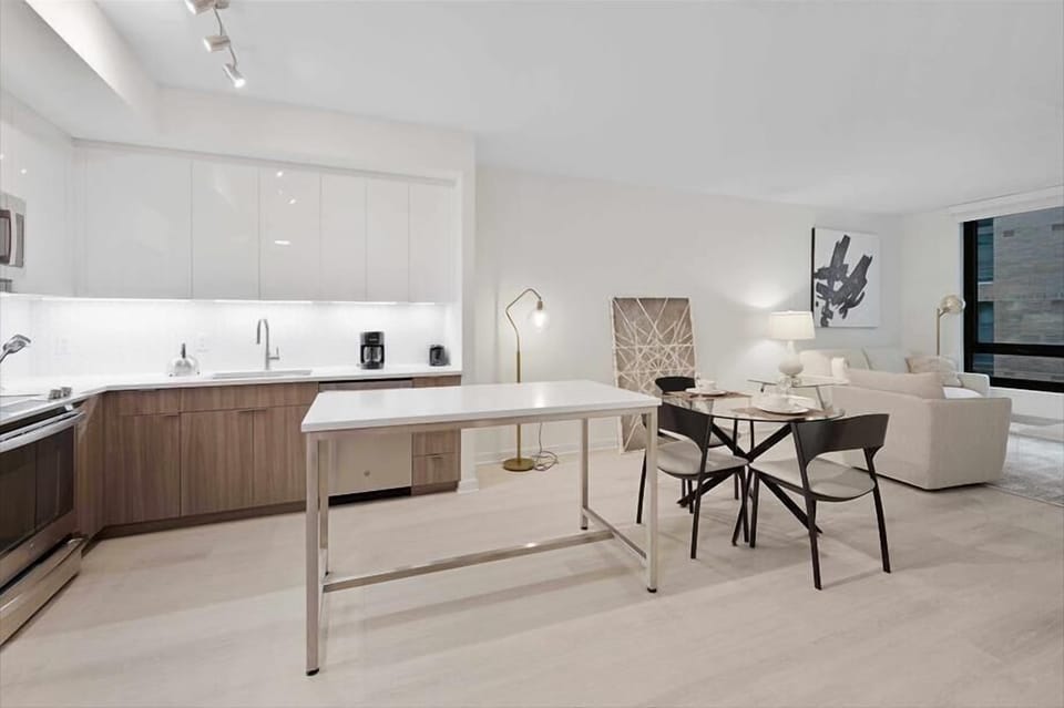 Noma Washington 2 Bed / 1 Bath Kitchen