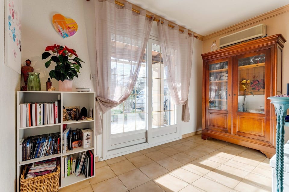 Entrance / Reception