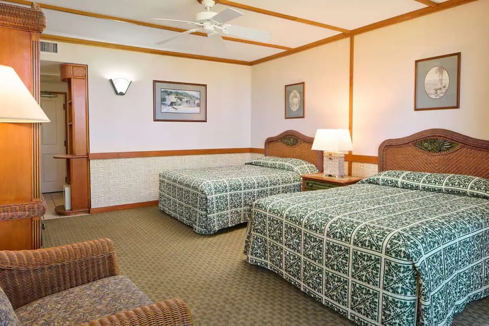 2 Queen beds