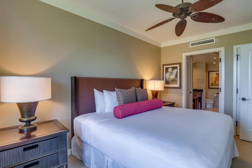 Bedroom. Interior and views may vary based on location and availability.