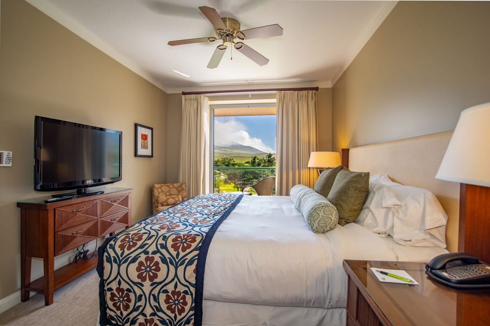Bedroom. Interior and views may vary based on location and availability.