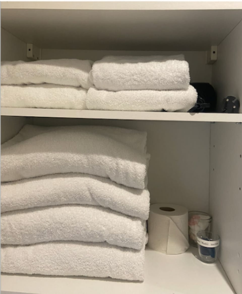 Bathroom amenities