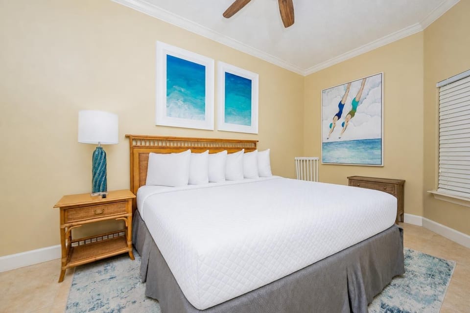 Unwind in this relaxing king guest suite and drift off into a peaceful slumber