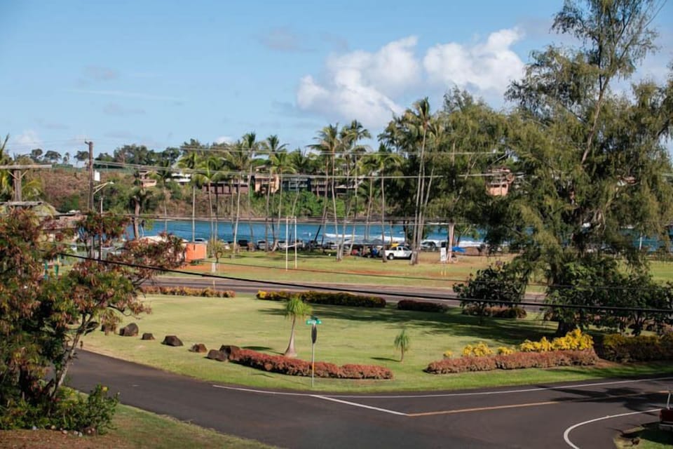 Proximity to Kalapaki Beach
