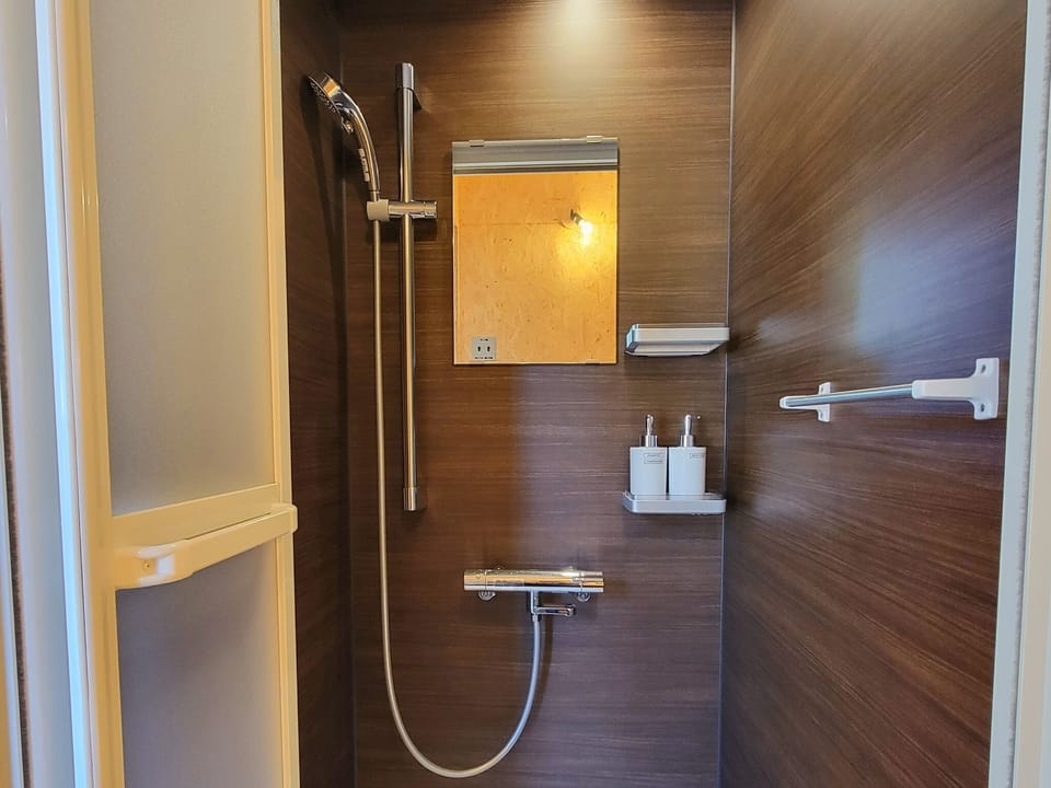 ・[Shower booth] No worries even if you sweat during a midsummer BBQ.
