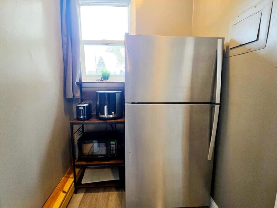 Refridgerator, Air Fryer, Toaster, Microwave