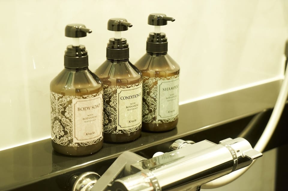 Bathroom amenities