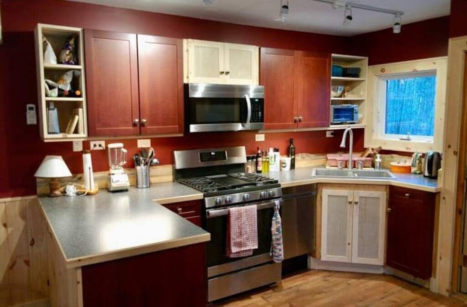 Danaview: Lots of room for creating culinary masterpieces