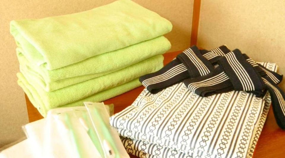 Bathroom amenities