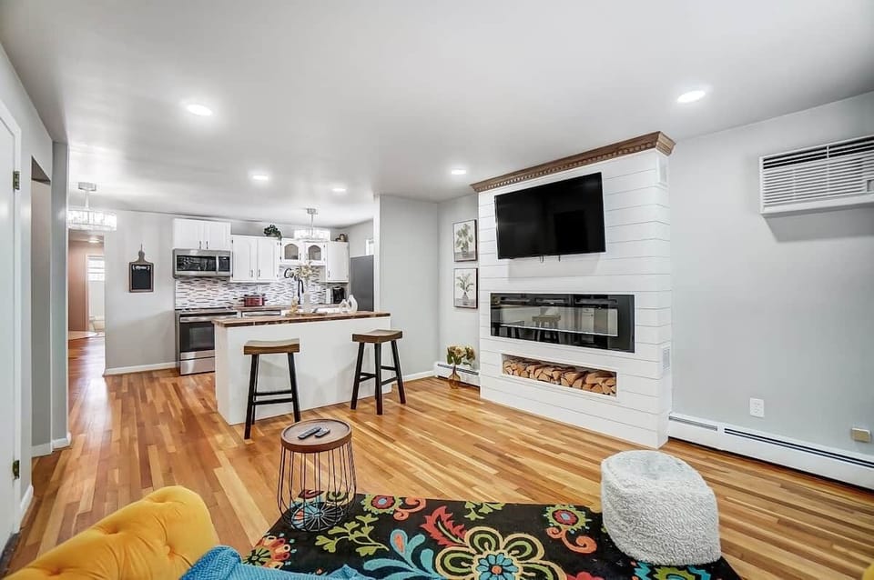 Open Concept Living Room and Kitchen 