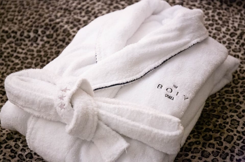 Bathroom amenities