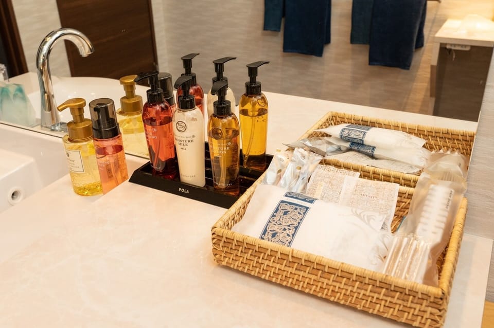 Easy-to-use amenities are available at the dressing room.