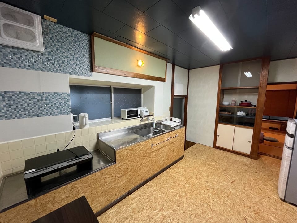 It is convenient to cook fish.