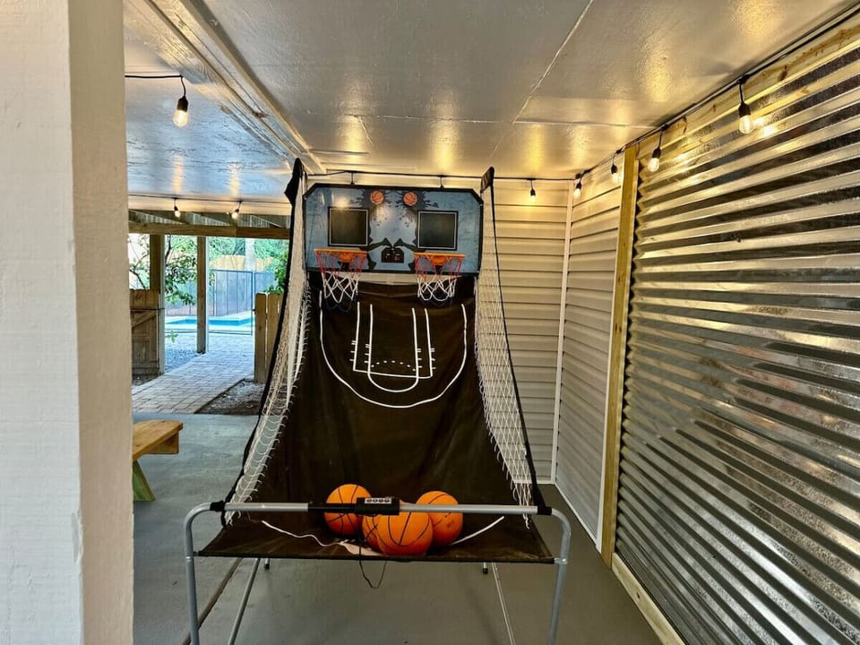 Our patio features a basketball arcade game and a sequence for added entertainment.