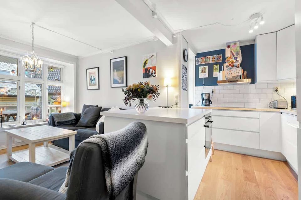 Bright and spacious living room. Impossible to not feel like home in this place!