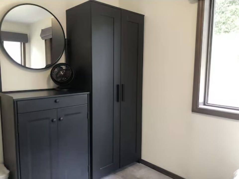 Queen bedroom storage
