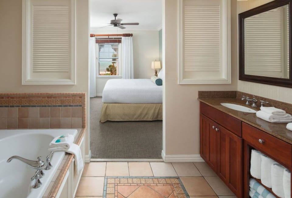 Master Bedroom/Bathroom